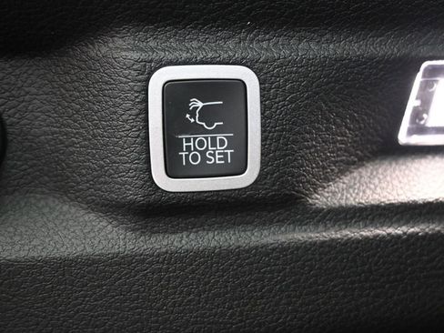 New 2025 Jeep Grand Cherokee L Limited image 29