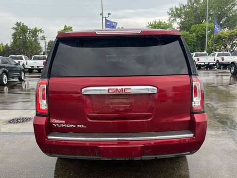 Used 2016 GMC Yukon XL Denali w/ Open Road Package AWD/4WD image 9
