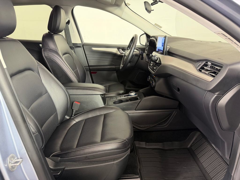 Used 2022 Ford Escape SEL w/ Technology Package AWD/4WD image 20