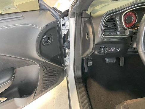 Used 2020 Dodge Challenger SRT Hellcat image 44