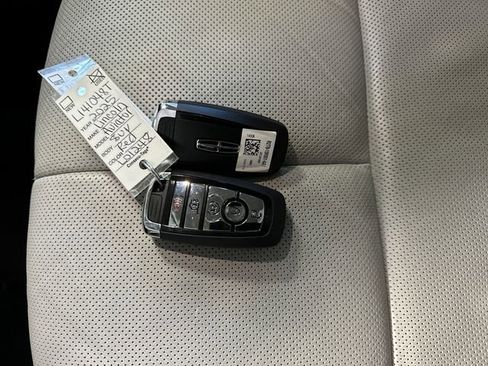 Used 2025 Lincoln Aviator Reserve w/ Illumination Package image 31