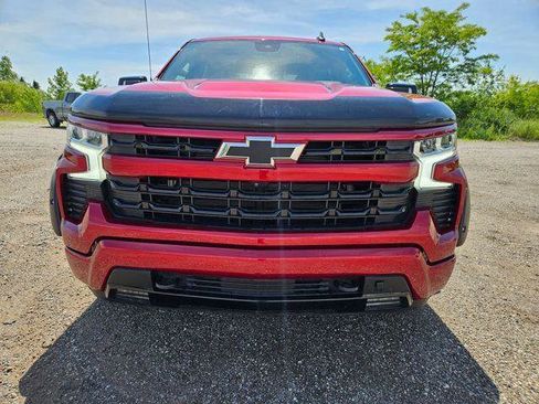 Used 2023 Chevrolet Silverado 1500 RST AWD/4WD image 2