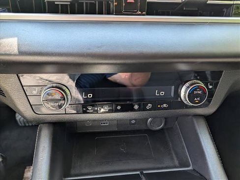 Used 2024 Mitsubishi Outlander SE FWD image 32