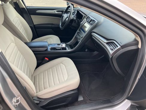 Used 2020 Ford Fusion S FWD image 13