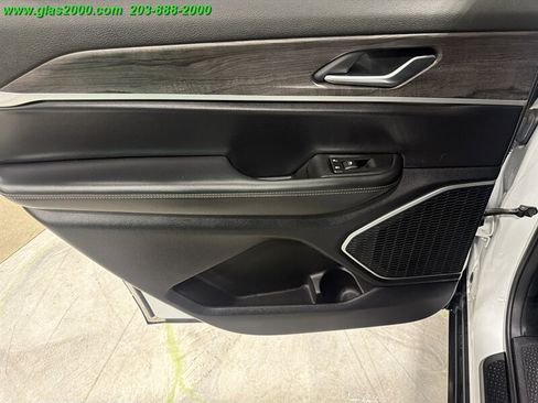 Used 2021 Jeep Grand Cherokee L Limited AWD/4WD image 29