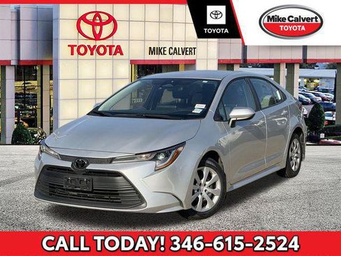 Certified 2026 Toyota Corolla LE FWD image 1