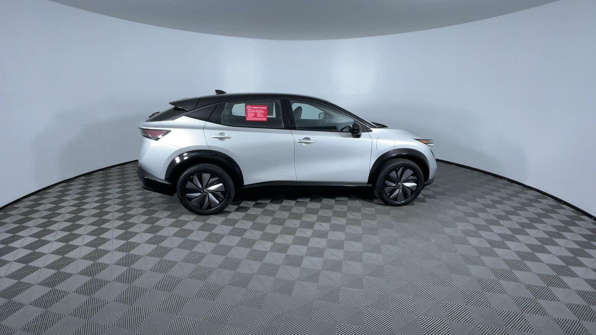 Certified 2024 Nissan Ariya AWD image 9