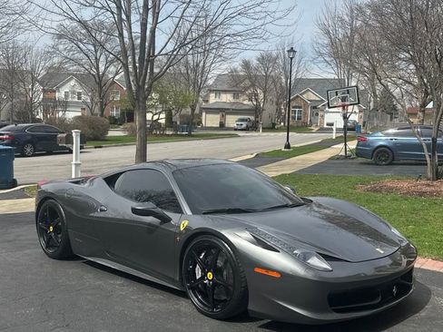 Used 2015 Ferrari 458 Italia Coupe image 1