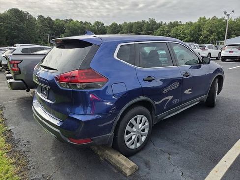 Used 2018 Nissan Rogue S FWD image 9