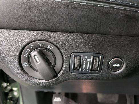 Used 2023 Dodge Challenger R/T Scat Pack image 22