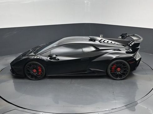 Used 2022 Lamborghini Huracan STO RWD image 14