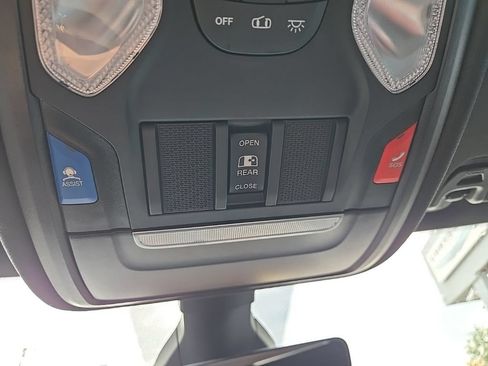 Used 2023 RAM 1500 Big Horn AWD/4WD image 72
