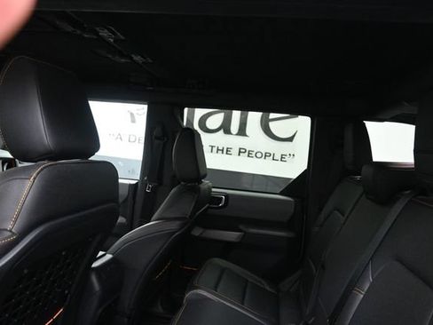 Used 2023 Ford Bronco Badlands AWD/4WD image 32