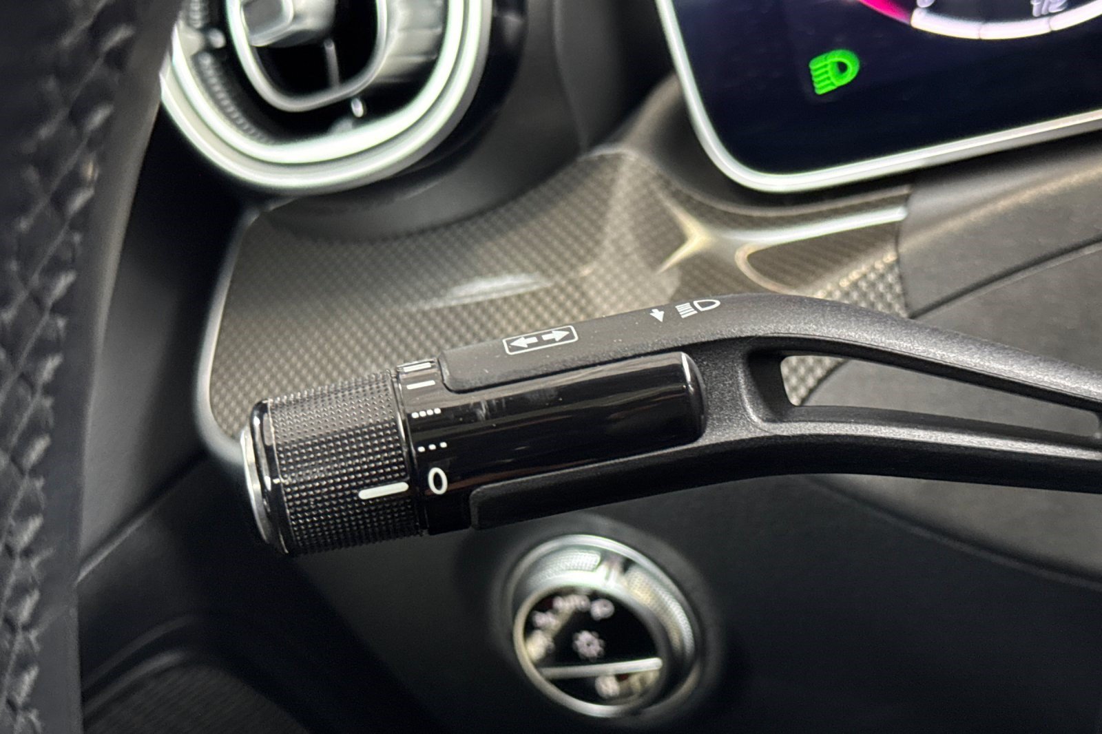 Used 2022 Mercedes-Benz C 300 Sedan image 31