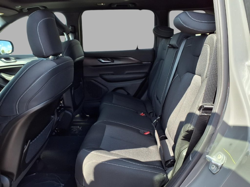 New 2027 Jeep Grand Cherokee Laredo X AWD/4WD image 21