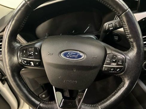 Used 2020 Ford Escape SEL image 15