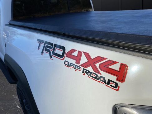 Used 2023 Toyota Tacoma TRD Off-Road image 20