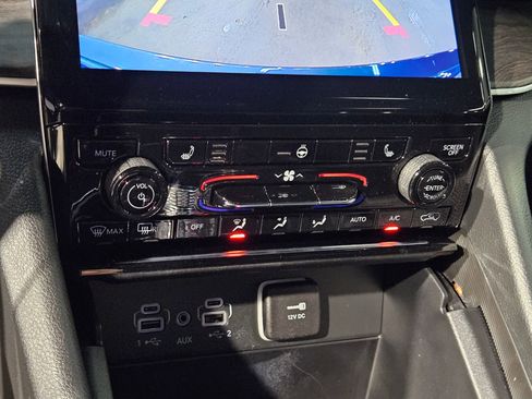 Used 2025 Jeep Grand Cherokee Limited w/ Trailer Tow Package image 31