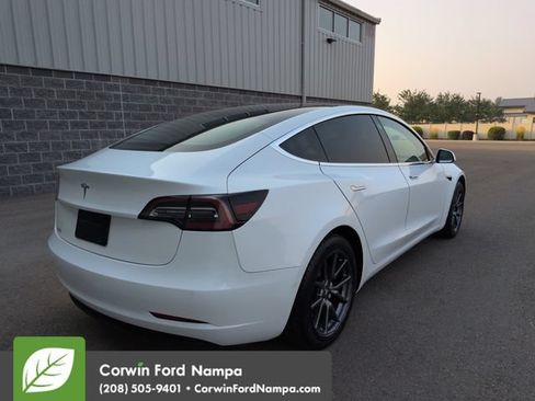 Used 2019 Tesla Model 3 RWD image 3