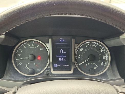 Used 2019 Toyota Tacoma SR5 image 8