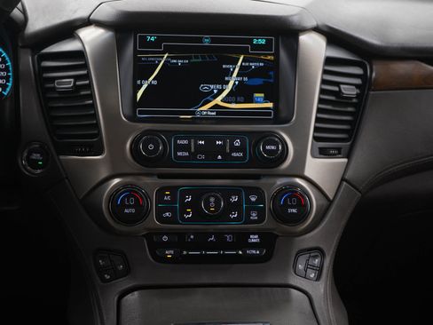 Used 2019 GMC Yukon XL Denali w/ Denali Ultimate Package AWD/4WD image 21