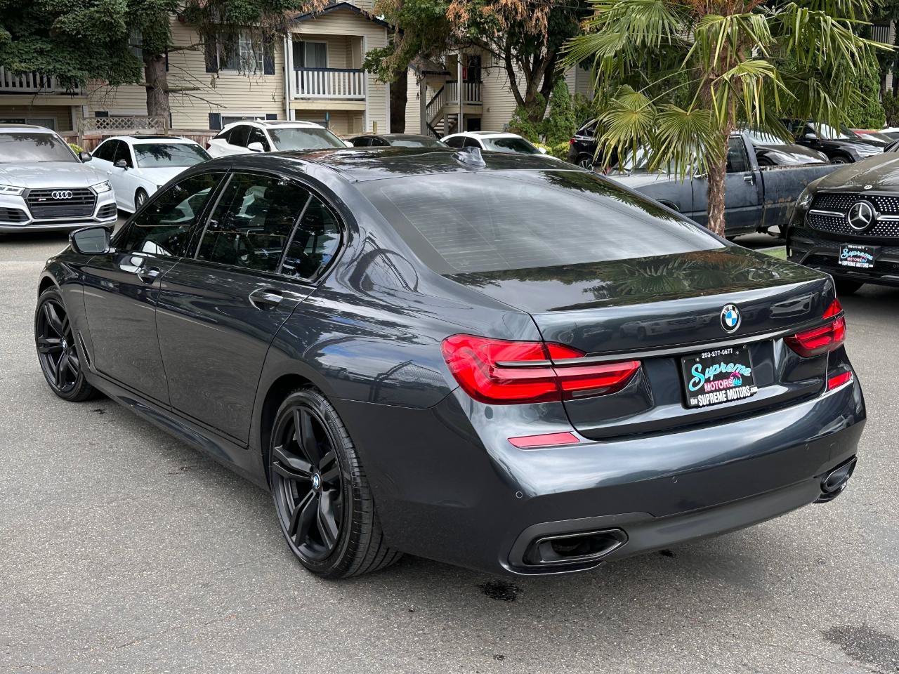 Used 2019 BMW 740i w/ Executive Package RWD image 9