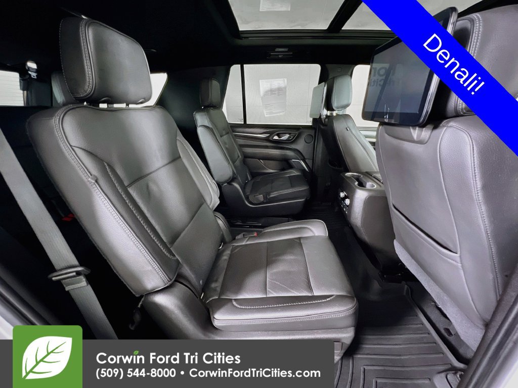 Used 2021 GMC Yukon Denali w/ Denali Premium Package AWD/4WD image 17