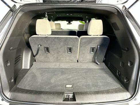 Used 2022 Chevrolet Traverse LS w/ Midnight/Sport Edition image 30