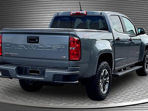 Used 2022 Chevrolet Colorado Z71 AWD/4WD image 6
