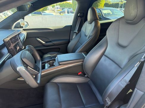 Used 2023 Tesla Model X image 10