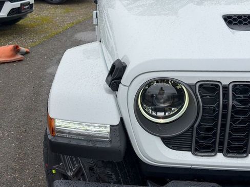 New 2026 Jeep Gladiator Sport image 5