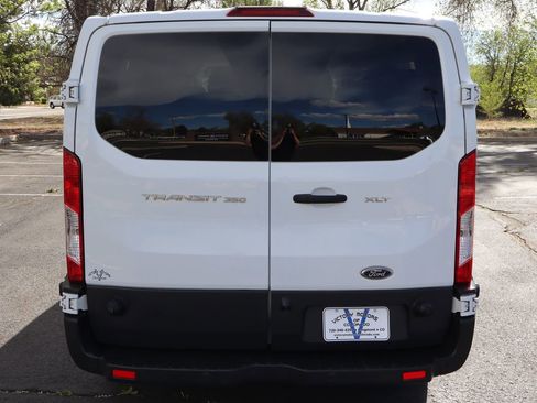 Used 2017 Ford Transit 350 XLT image 6