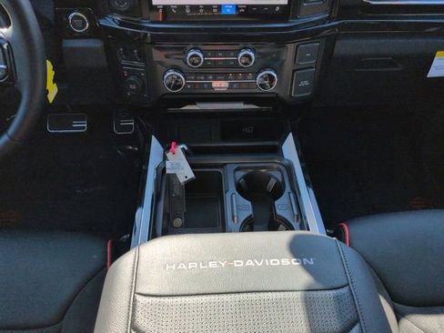 Used 2024 Ford F250 Lariat w/ Lariat Ultimate Package image 19