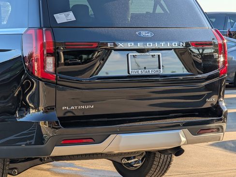 New 2025 Ford Expedition Max Platinum w/ Platinum Ultimate Package image 6