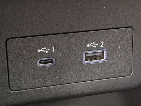 Used 2024 Nissan Kicks SV image 25