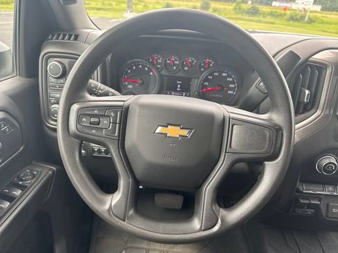Used 2024 Chevrolet Silverado 2500 Custom w/ Custom Convenience Package AWD/4WD image 17