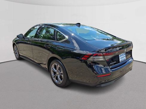 Certified 2023 Honda Accord EX image 7