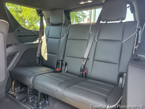 New 2026 Cadillac Escalade Luxury w/ LPO, Floor Liner Package AWD/4WD image 22