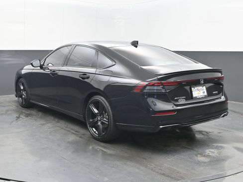 Used 2023 Honda Accord Sport image 6