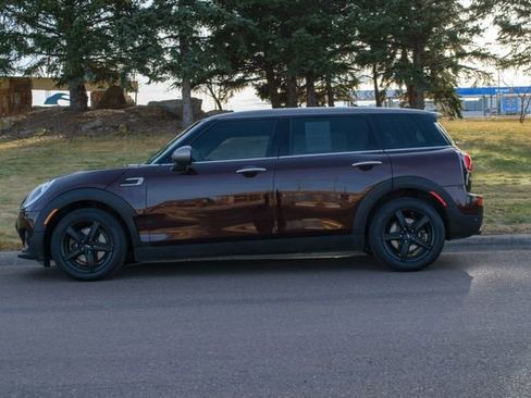 Used 2017 MINI Cooper Clubman image 2