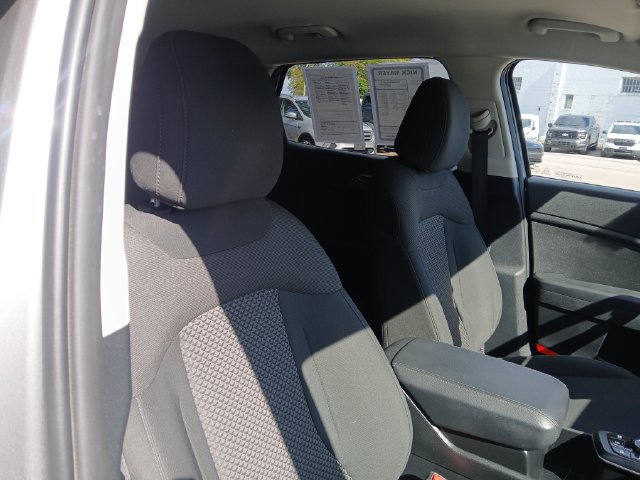 Used 2023 Kia Sportage LX AWD/4WD image 48
