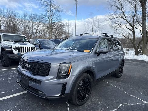 Used 2022 Kia Telluride SX w/ SX Prestige Package image 1