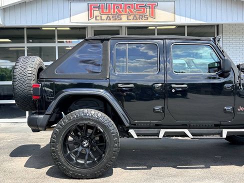 Used 2020 Jeep Wrangler Unlimited Rubicon AWD/4WD image 10