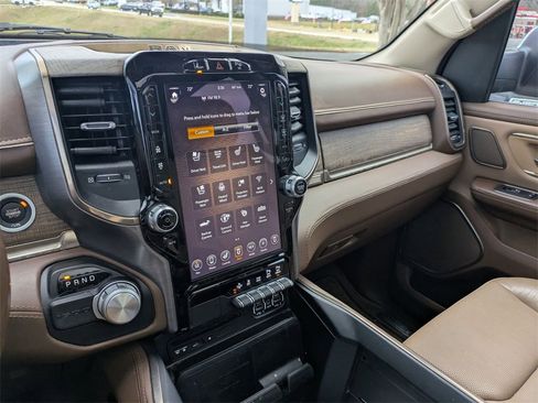 Used 2019 RAM 1500 Limited image 19