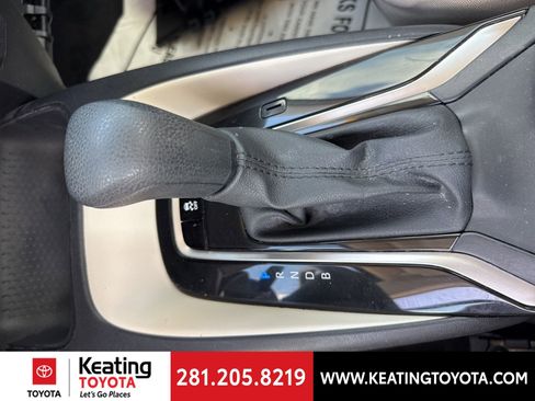 Used 2025 Toyota Corolla LE image 20