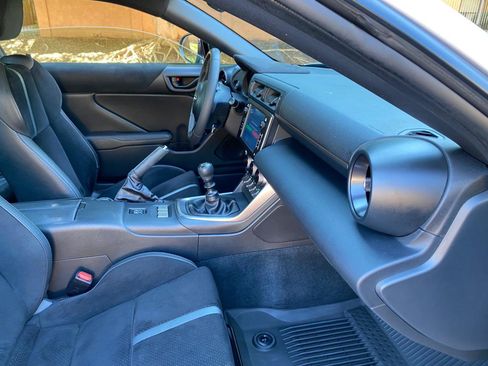 Used 2024 Toyota GR86 Premium RWD image 47