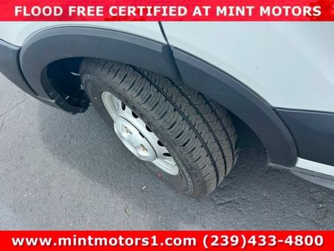 Used 2023 Ford Transit 250 148 High Roof AWD image 20