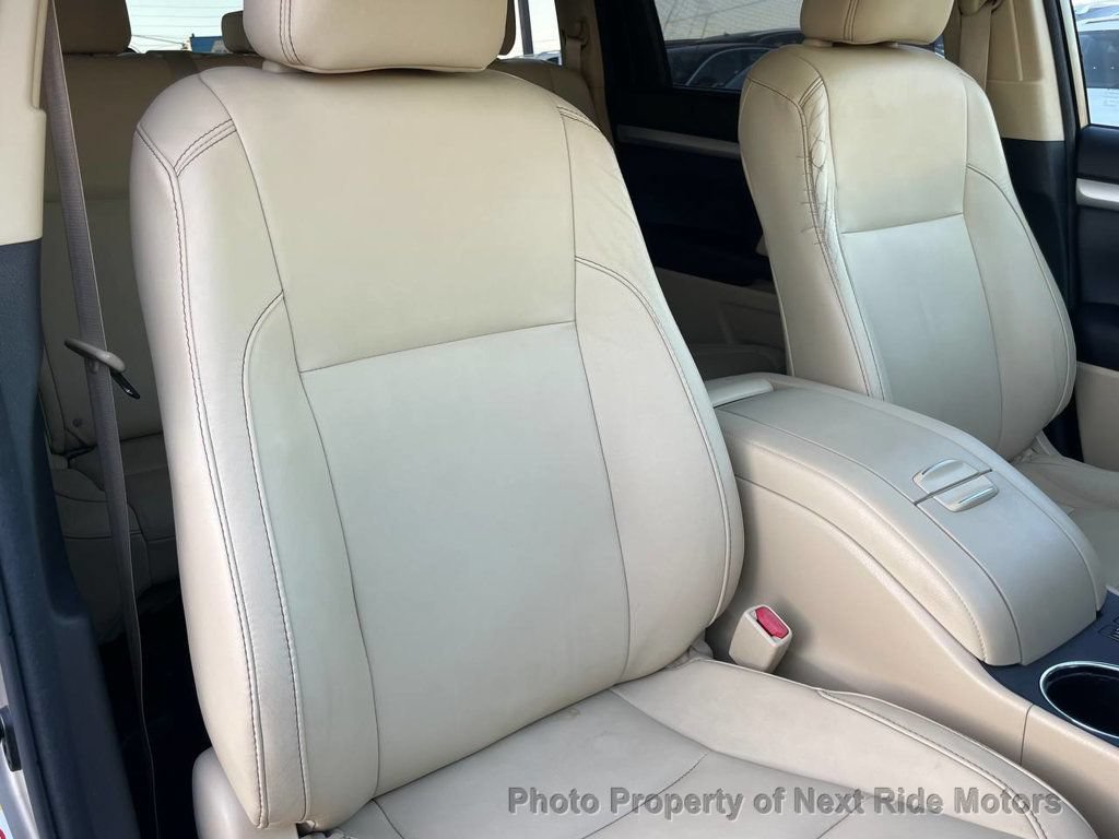 Used 2015 Toyota Highlander XLE AWD/4WD image 10