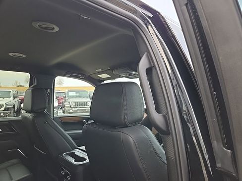 Used 2025 GMC Yukon Denali image 85