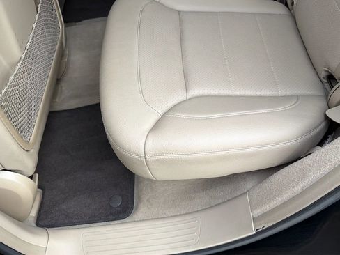 Used 2015 Mercedes-Benz ML 350 4MATIC image 37